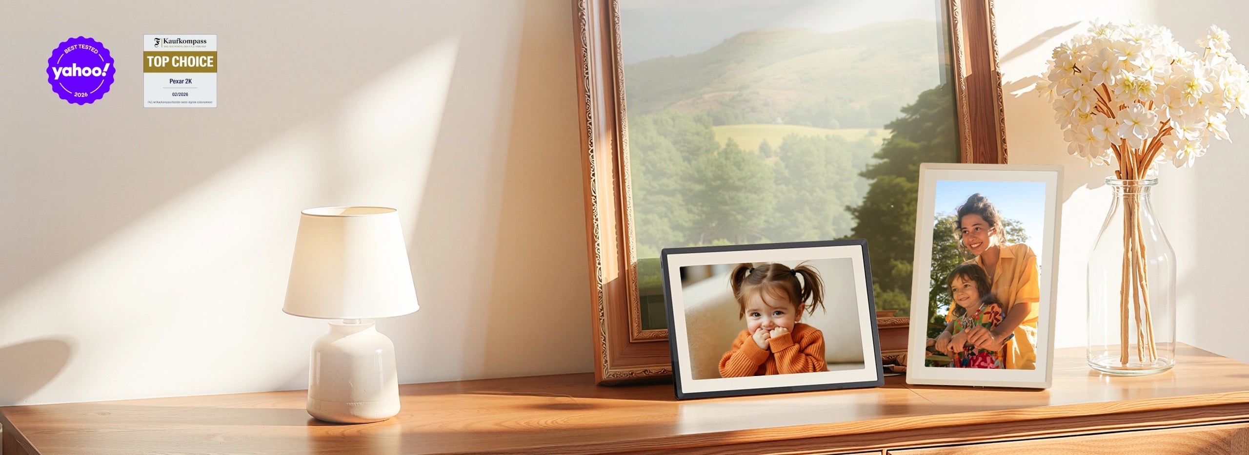 Black 2K digital picture frame highlighting 2K resolution, photo and video playback and 32GB built-in storage